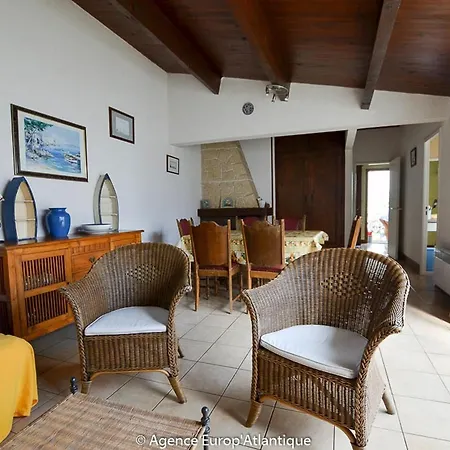 A La Palmyre, 2 Chambres, Patio Sud, Proche Et Commerces - Fr-1-705-66